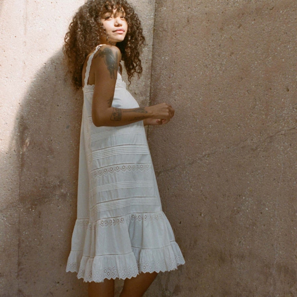 Doen White Lace Trim Nightgown - Picture 5 of 9